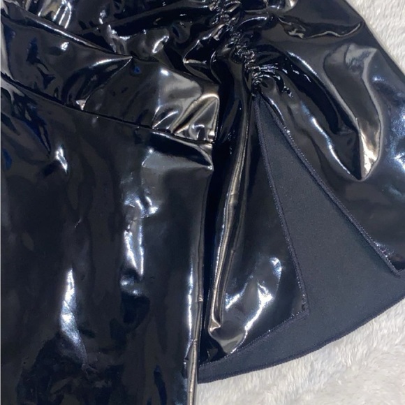 Black Skirt - Picture 3 of 5